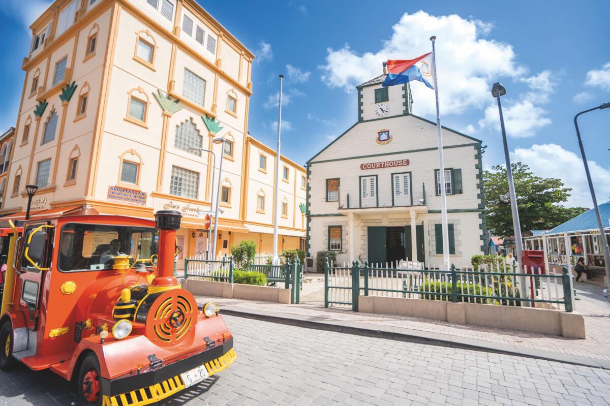 © St. Maarten Tourism Bureau