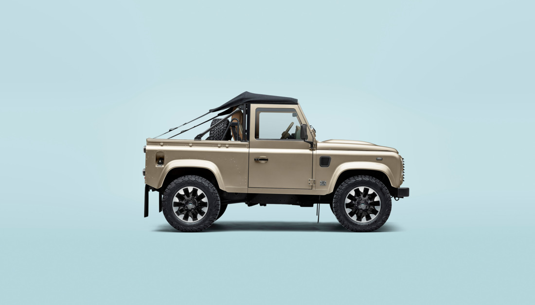 Land Rover Classic Defender V8 Soft Top
